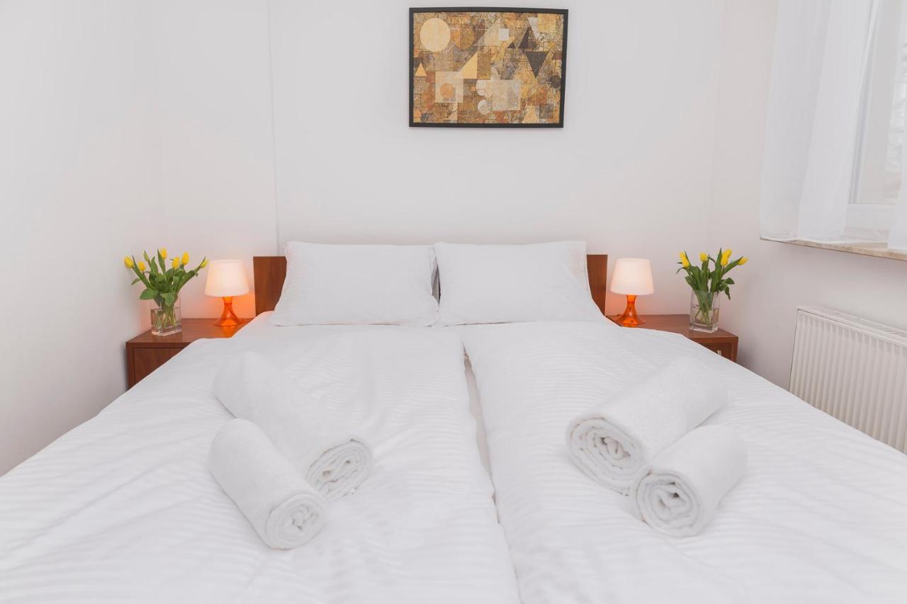 Endhotel Bielany Wrocławskie Esterno foto