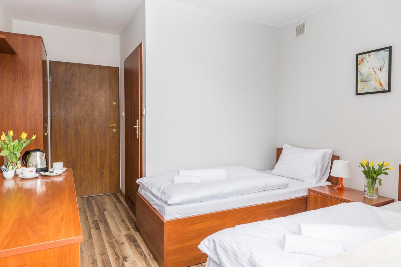 Endhotel Bielany Wrocławskie Esterno foto