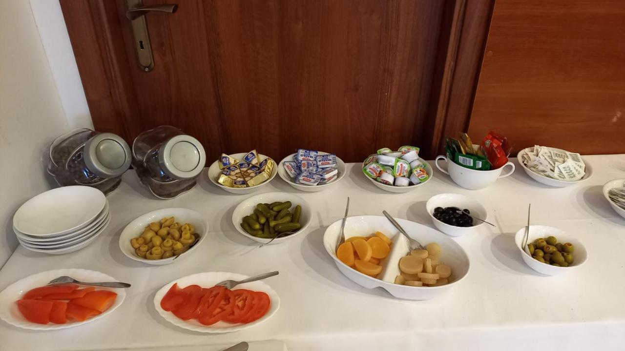 Endhotel Bielany Wrocławskie Esterno foto